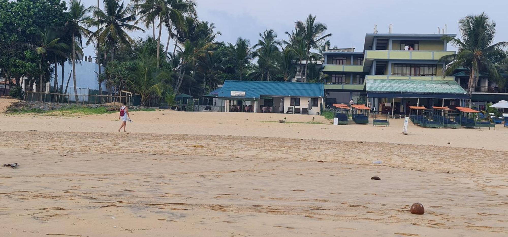 Thiranagama Beach Hotel Hikkaduwa Exterior foto